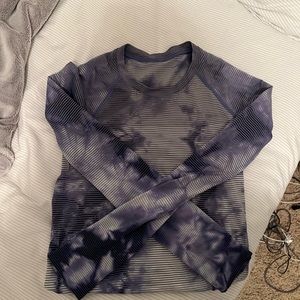 Lululemon long sleeve swiftly tech